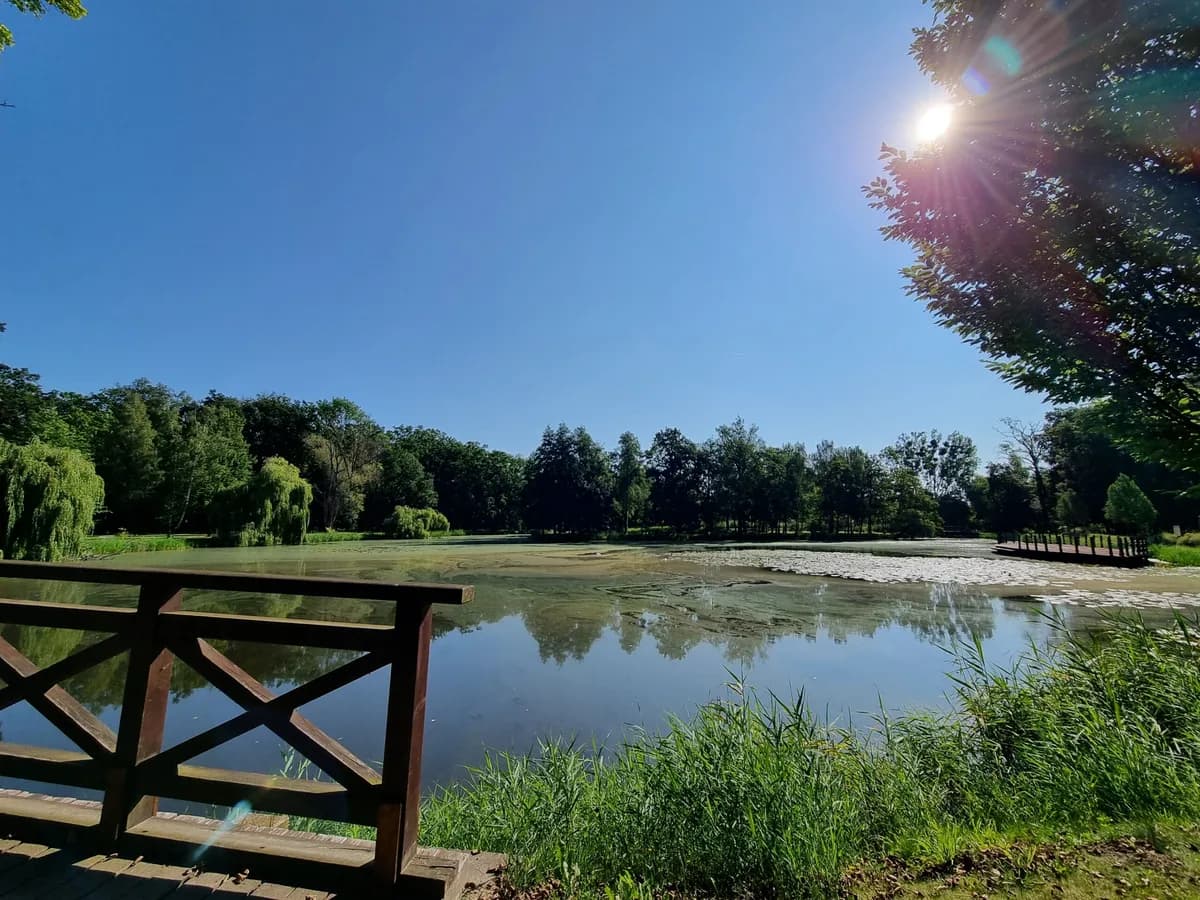 Park miejski - Dolina Baryczy w sąsiedztwie osiedla Stawna Park w Miliczu